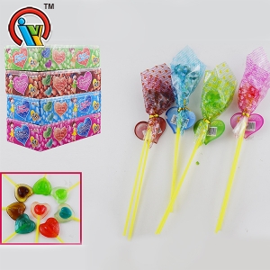 bonbons fruités en forme de coeur à double sucette