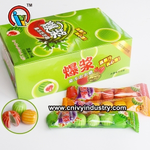 bubble-gum en forme de boule fruitée avec de la confiture remplie