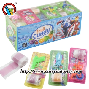 rouler des bonbons gélifiés avec des jouets